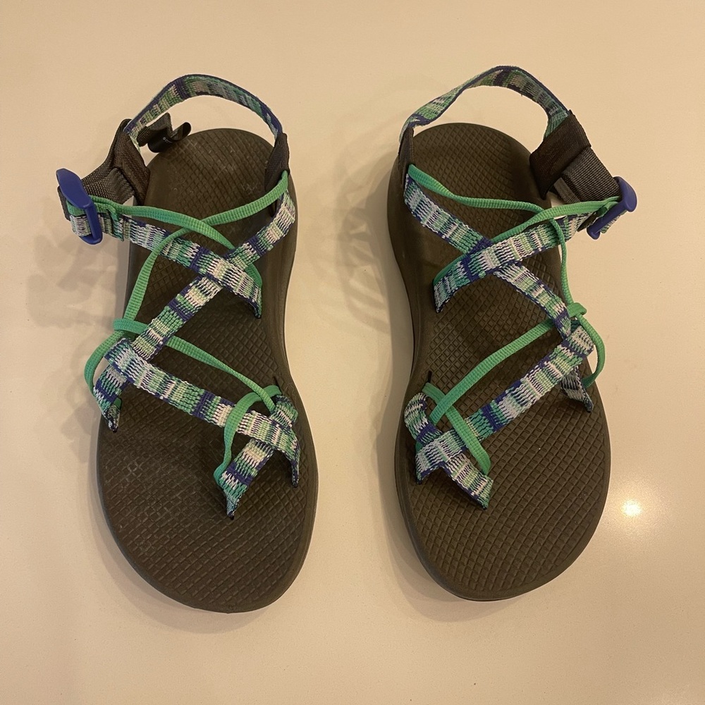 Woman’s Chaco Hiking Sandals green and blue size 11 - Picture 2 of 10